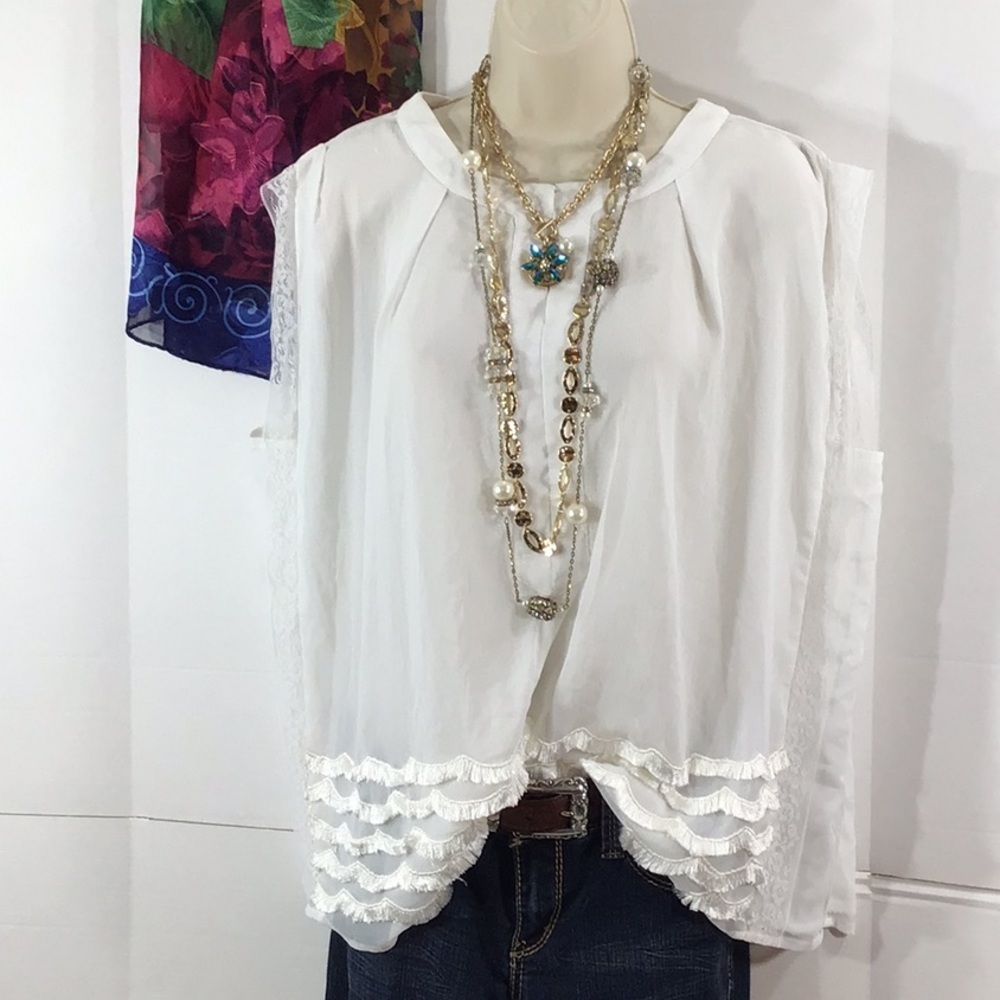 Ranna Gill Anthro white lace fringe top M NWT